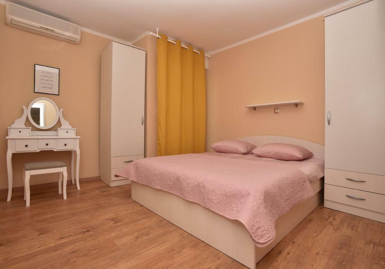 Apartman Mate Luka Makarska Buitenkant foto