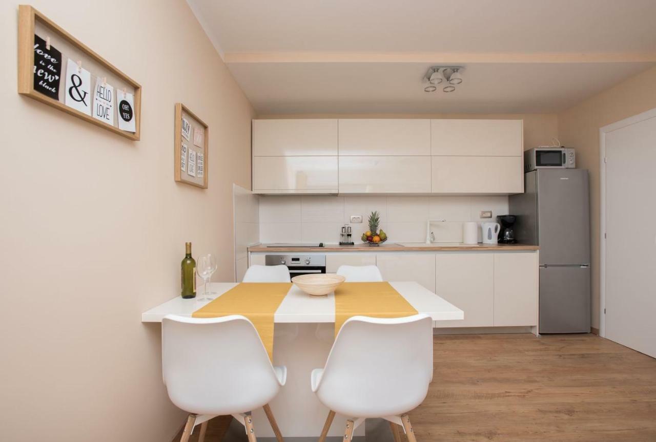 Apartman Mate Luka Makarska Buitenkant foto